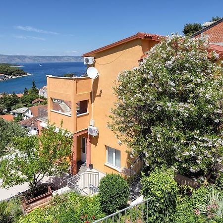 Big Blue Apartment Jelsa  Exterior photo