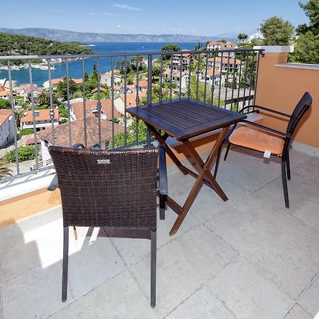 Big Blue Apartment Jelsa  Exterior photo